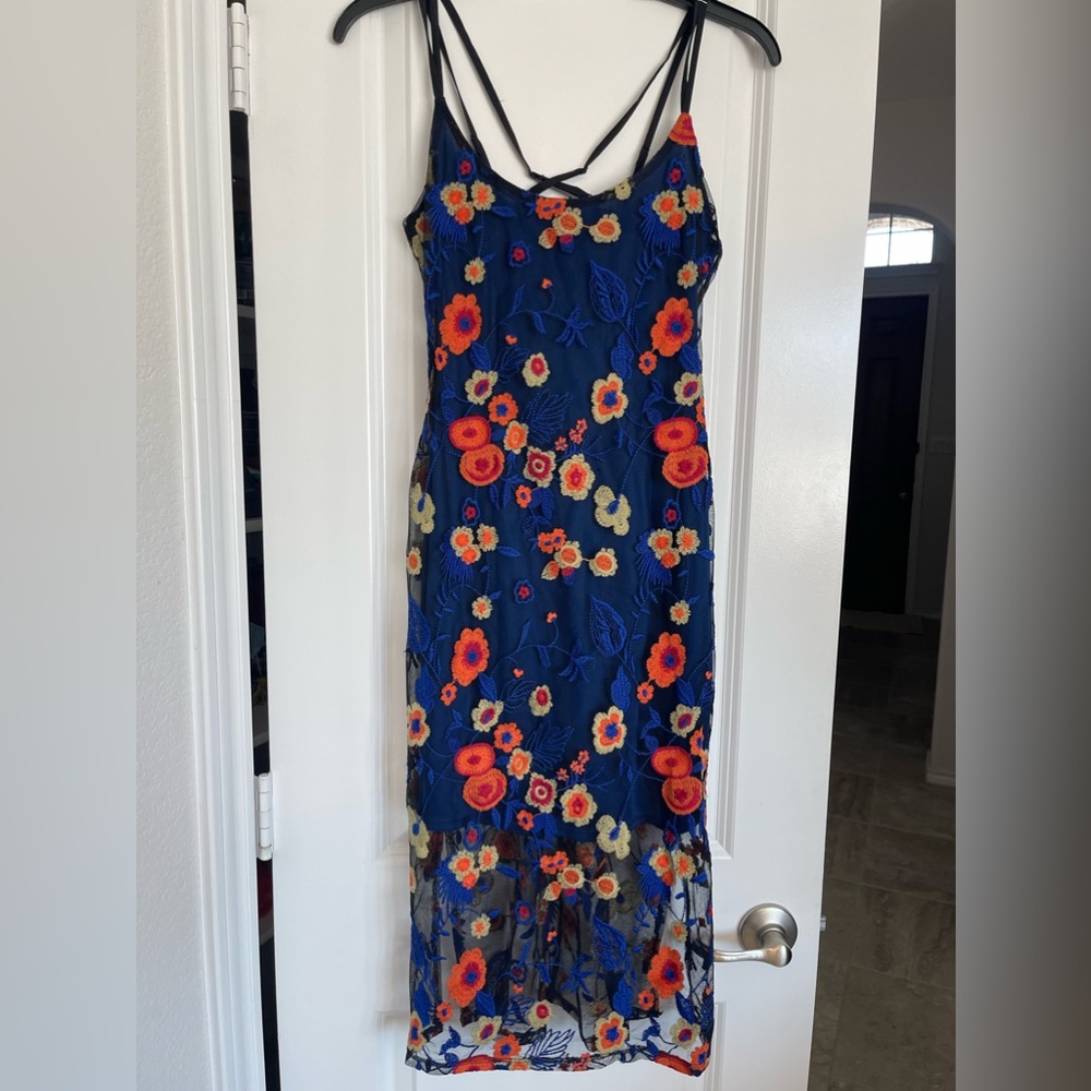 NWT BCBGeneration floral lace dress